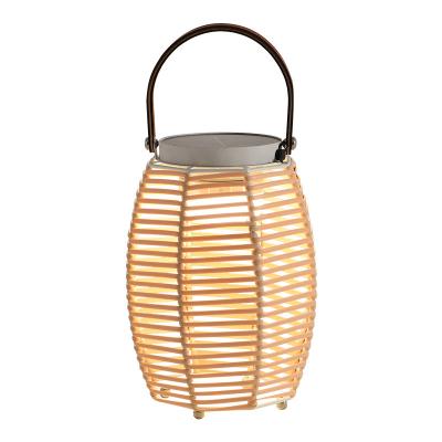 China 2023 Hot Selling Outdoor Portable Solar Garden Yard Lawn Lamp For Garden Weaving Lamp for sale