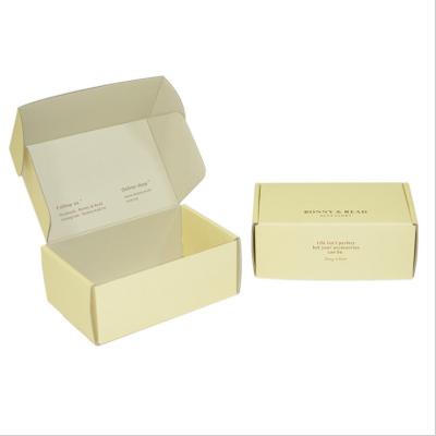 China Cheapest custom pink underwear custom clothing materials printing paper box reused corrugated gift box packaging box for sale