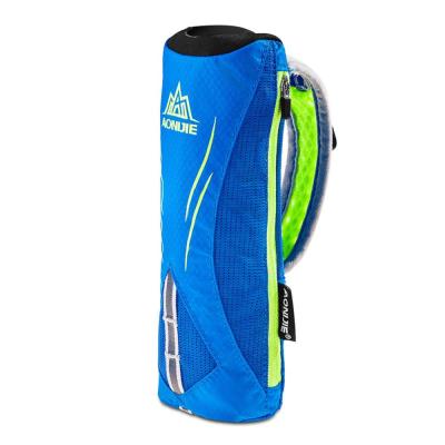 China No Running Soft Water Bottle AONIJIE E908 Kettle Wrist Holder Storage Handheld Hydration Package Bag Marathon Run for sale