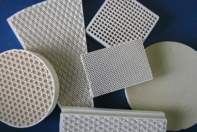 China Refractory Infrared Porous Ceramic Cordierite Ceramic Honeycomb In Bbq Grill For Roasting for sale