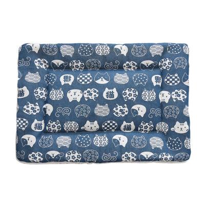 China Durable Soft And Warm Washable Cotton Pets Bed Reversible Sleeping Mat For Dogs Cats In All Seasons for sale