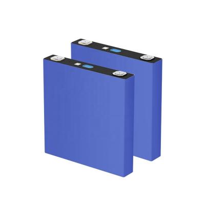 Cina Alta velocità di scarica 150Ah EU Stock 3.22V LFP Prismatic LiFePO4 Cell Battery per imbarcazioni in vendita