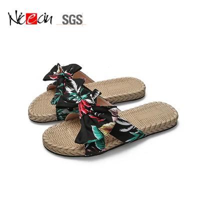 China Lighted Platform Slipper Casual Indoor Women New Fashion PVC Flat Sandals for sale