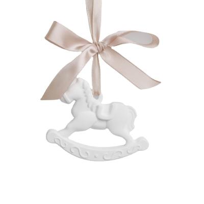 China Viable White Horse Shaped Fan With Trailer Ceramic Mirror Interior Accessories for sale