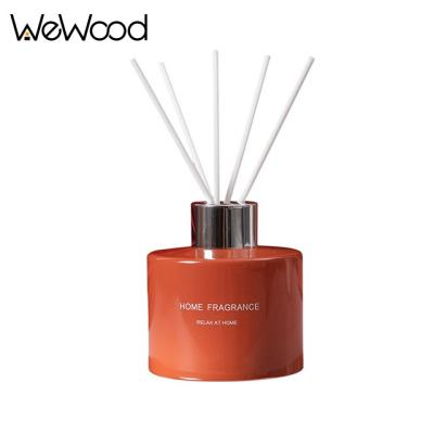 China Fashionalbe Home Fragrance Plug in Essential Oil Reed Diffuser Aroma Wooden Perfume Bottle Jars for sale