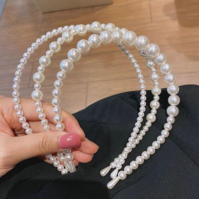 China 2021 Fashion Women's Newest Simple Princess Tiara Daily Pearl Headband for sale