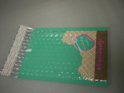 China 40~200gsm Colored Bubble Mailers Small Size With Bubble Wrap Inside for sale