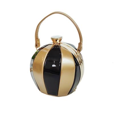 China Creative new latest design handbag 2020 fashion ball ladies evening party handbags football bag women handbags trendwrist for sale