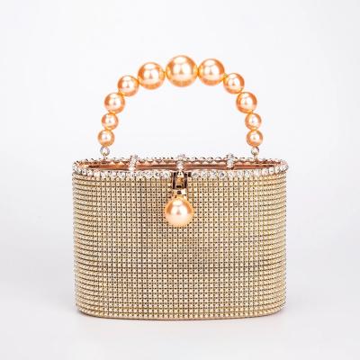 China Luxury Diamonds Iron Even Chic New Pearls Women Clutch Bags Cage Metal Handle Female Chic Shoulder Clutch Purse Bags Dinner for sale