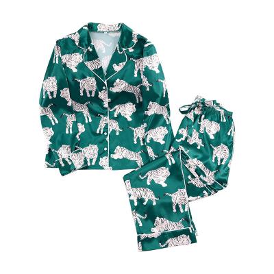 China New European and American animal print pajamas women's long sleeve QUICK DRY green comfortable satin sleepwear home wear for sale