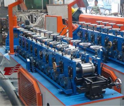 China Hotels Iron Angle Light Keel Stud Roll Forming Making Machine for sale