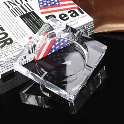 China Hot Europe 2021 Custom Hotel Living Room Decoration Crystal Ashtray Ashtray for sale