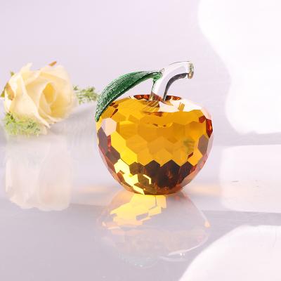 China New China Crafts Crystal Apple Crystal Glass Apple Birthday Party Souvenir Custom Unique Clear Crystal Gift for sale