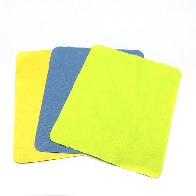 China Viable wholesale cheap embossing full net pattern microfiber eyeglass superfine lens cleaning cloth for sale