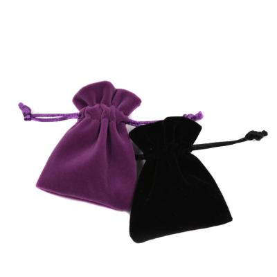 China Eco-Friendly Colorful Velvet Standard Size Drawstring Jewelry Pouch For Necklace for sale