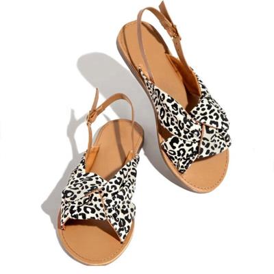 China Fashion Flat Outdoor Slippers Anti-smell Loafer Grain Women Sandals Leopard Lady Stripe Thick Unique Beach Slides Sandals for sale