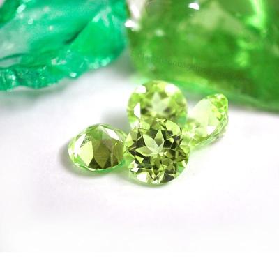 China Light green gemstone green gemstone tsavoriteYAG gemstone of yttrium, aluminum and garnet of yttrium, aluminum and garnet for sale