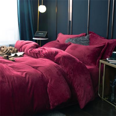 China Simple Suowei OEM Fashion Velvet Bed Sheet De Edredon Luxury Pillowcase Set Wholesale Comforter Sets Bedding Duvet Cover 4 Pieces for sale