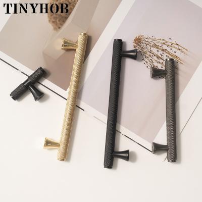 China Wholesale Modern Gray Furniture Handle Drawer Cabinet Gold Brass Knurled Black Kitchen Handle And Knob C-3901 for sale