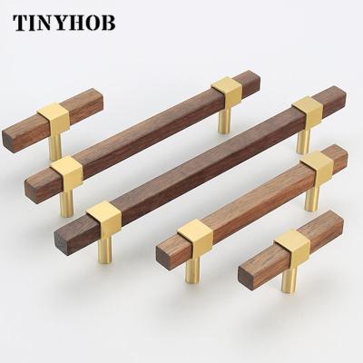 China Modern Rectangular Walnut Brass Furniture Handles and Knobs For Cabinet Bedroom Wine Cabinet Drawer Decoration Furniture Handle W-0210 for sale