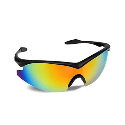 China La juventud polarizada de encargo de las gafas de sol del deporte polarizó las gafas de sol atléticas en venta