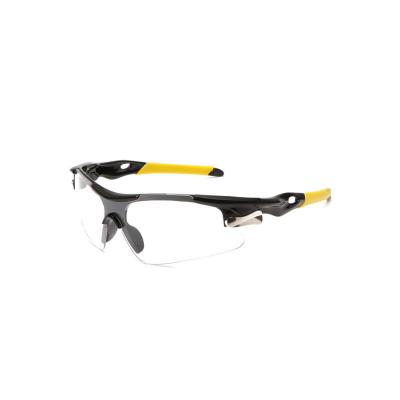 Chine Les sports de pêche ont polarisé la protection UV des lunettes de soleil 100% d'enveloppe pour les hommes à vendre