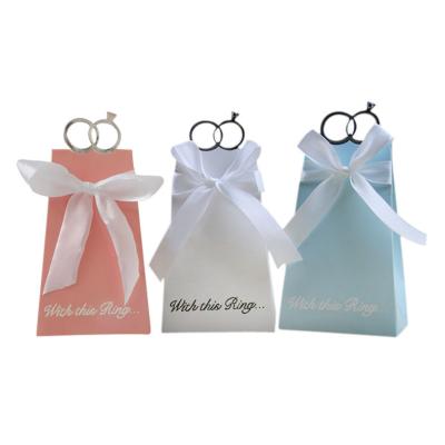 China Ring Style Gift Box Recyclable Candy Favors Paper Bag Wedding Decoration Candy Box for sale