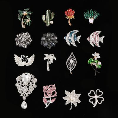 China Clog charms 2021 Bling charms for decorations sandals accessories luxury charms luxury designer custom charm for diy for sale