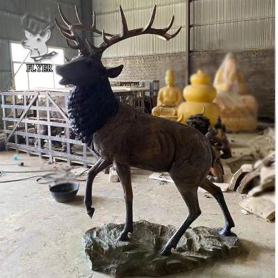 China Europe Garden Statue Cast Bronze Animal Life Size Male Bronze Statue Bronze Deer Sculpture for sale