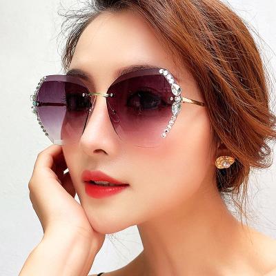 China Fashion Sunglasses Amazon Hot Sale Metal Diamond Trendy Shades Rimless Luxury Colorful Glasess Sunglasses for sale