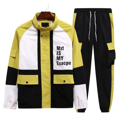 China Custom QUICK DRY Custom Men's OEM Logo Sports Jogging Suit Set Reflective 100% Polyester Breathable Tracksuit For Men for sale