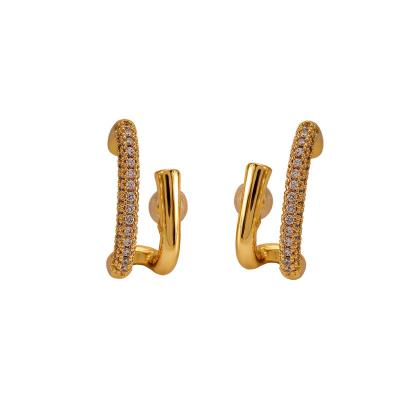 China FASHIONABLE Micro Zircon Inlaid Fineness And Fashionable Personalized And Simple Gold Plated Women's Earrings for sale