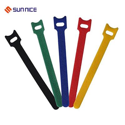 Κίνα High Temperature Resistant+ Antistatic+Eco-Friendly+Waterproof Cable Tie High Endurable Mounts With Hook And Loop προς πώληση