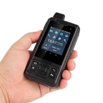 China B8000 Walkie Talkie 100km Android 8.0 Walkie Talkie PTT-Over-Cell Phone NFC Rugged Phone With PTTs Zello Radio B8000 for sale