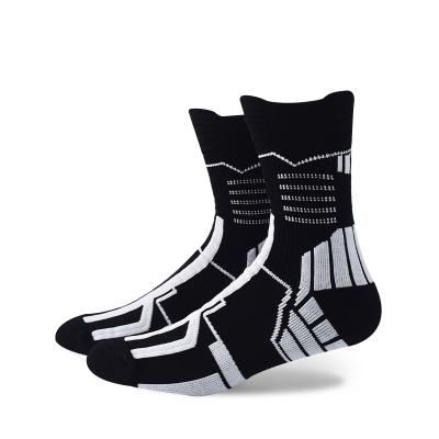 China Premier Quality Wholesale Man Custom Basketball Sport Socks With Logo for sale