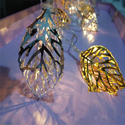 China Christmas Lovely Crismas DIY Decoration Light Gold Silver Festive Leaf Shape Led String Light for sale