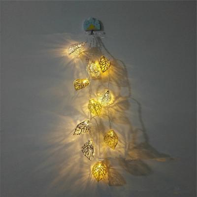 China Lovely Christmas Holiday Party Window Decoration Light Battery Operated Fairy Leaves String Lights for sale