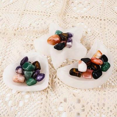 China Dong Hai Wholesale Custom High Quality Natural Polished Selenite Moon Stars and Heart Shaped Bowls which in stock on sale for sale