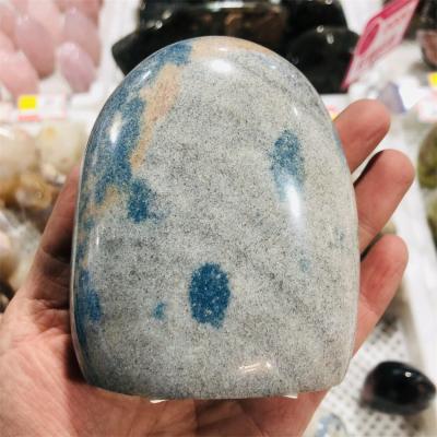 China Dong Hai Natural Polished Rough K2 Ornaments Crystal Decoration for sale