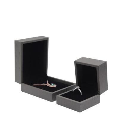 China Fashionable and simple custom made new style PU leather jewelry packaging box wedding jewelry box for bracelet ring for sale