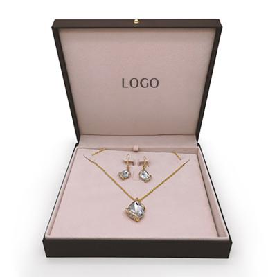 China Fashion Jewelry Box Packaging Luxury Friendly Earring Cards Custom Logo Jewelry Customized Luxury Cardboard For for sale