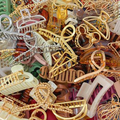 China Fashion Wholesale Fashion Women Hair Accessories Alloy Hair Claw Hollow Metal Hair Clips Hair Claw Clip for sale