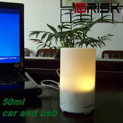 China About 15 Square Meters 50ml LED USB Car Air Purifier Stylish Water Based Air Purifier Desktop Air Purifier for sale