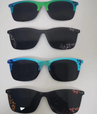 China TAC Polarized Polarizing Lens, Custom Model for sale