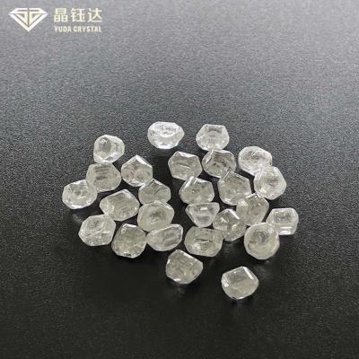 Cina 2 diamanti sviluppati laboratorio ruvido non tagliati di carati di carati 3 per 1 diamante di carati in vendita