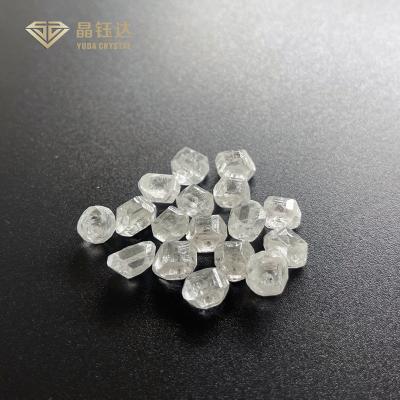 China 6ct 6.5ct 7ct HPHT Diamond White Lab Diamond áspero en venta