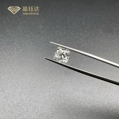 中国 3Ct DEFは対クッション ダイヤモンドを切った 販売のため