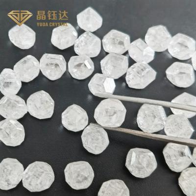 China Witte Ruwe HPHT Synthetisch Ruw Diamond Uncut Lab Grown Diamond Te koop