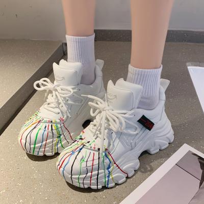 China Hot-selling style walking women's fashion trend product 2021 casual shoes white sports chunky female fashion sneakers shoes platform for sale