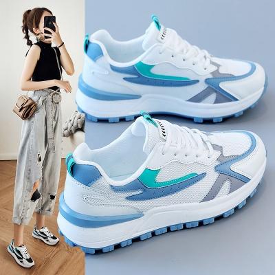 China Spring 2022 Fashion Trend Sports Shoes News Spring 2022 Running Shoes Leisure Student Sports Shoes Thick Bottom Women Sneakers for sale